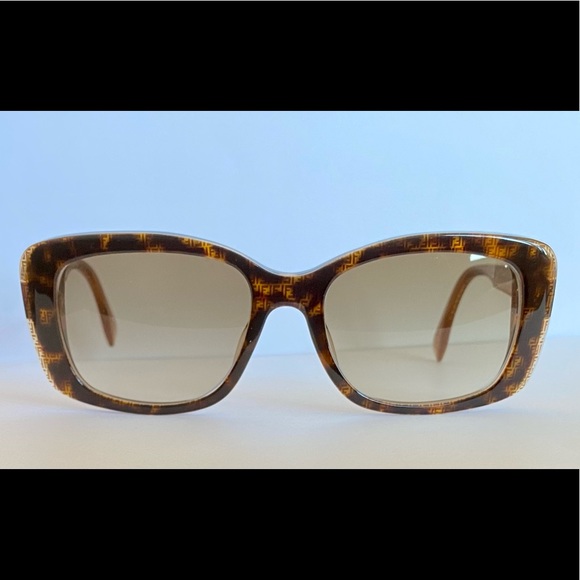 SOLD!!! Authentic Fendi Sunglasses - Sexy Tortoiseshell and FF Logo Combo - Picture 1 of 7